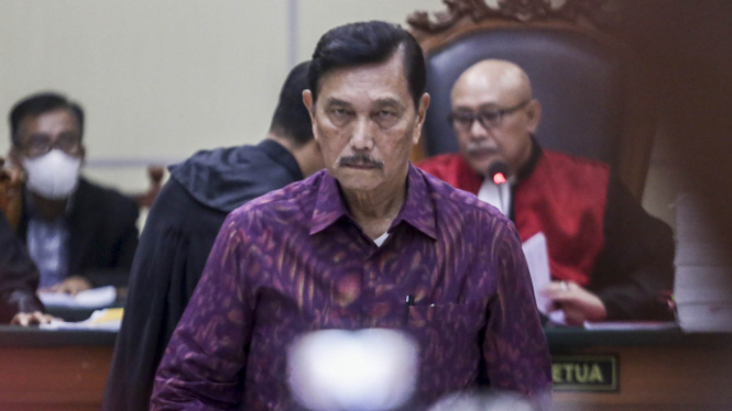 Menko Marves Luhut Binsar Pandjaitan saat menjadi saksi sidang