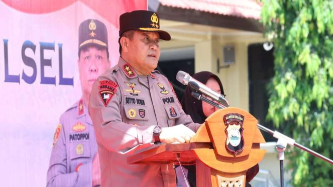 Kapolda Sulsel Irjen Pol Setyo Boedi Moempoeni Harso.