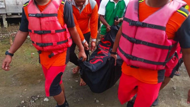 Wanita yang diterkam buaya ditemukan tewas dan sudah dievakuasi.