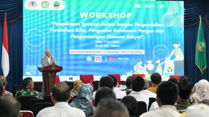 Sekretaris Daerah Provinsi Jawa Barat, Setiawan Wangsaatmaja