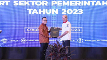 Menpan-RB Abdullah Azwar Anas dan Kepala BSSN Hinsa Siburian