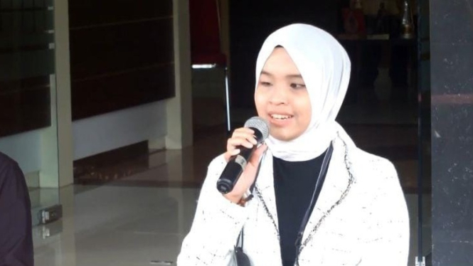 Putri Ariani. 