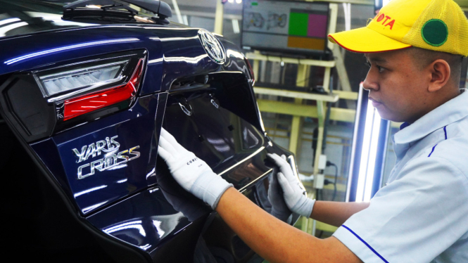 VIVA Otomotif: Perakitan Toyota Yaris Cross di pabrik TMMIN
