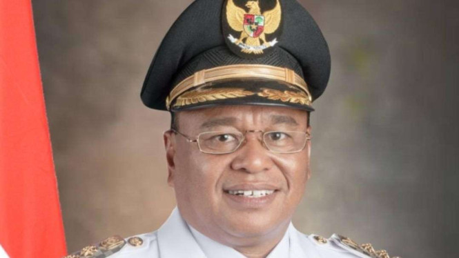 Bupati Toraja Utara, Yohanis Bassang