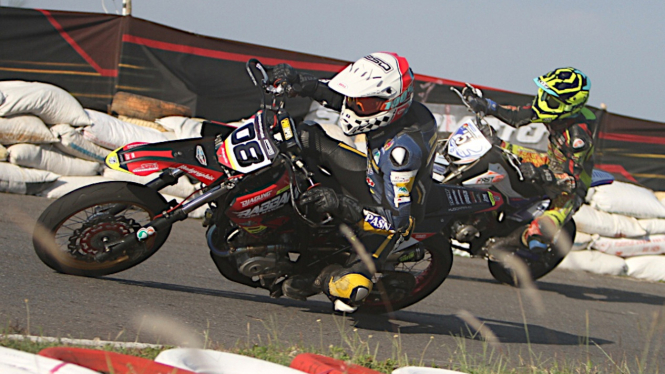 VIVA Otomotif: Sepeda motor jenis Supermoto