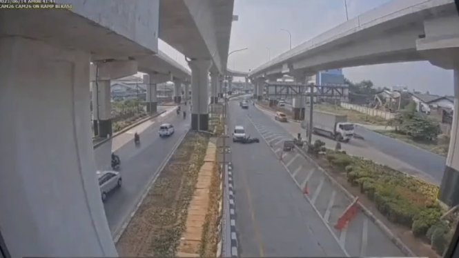 Pengendara mobil tabrak tetangga di Cakung, Jakarta