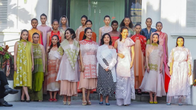Kolaborasi Fashion