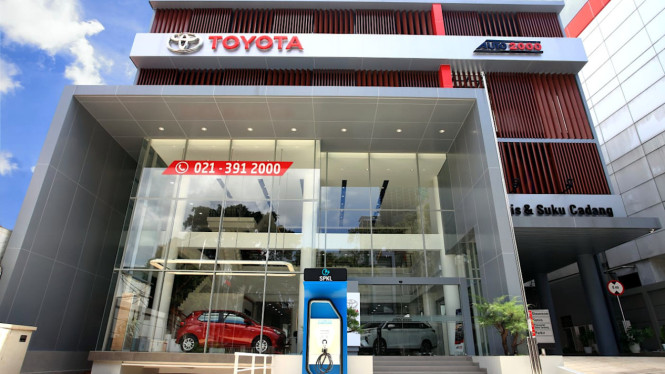 VIVA Otomotif: Diler Auto2000 Wahid Hasyim