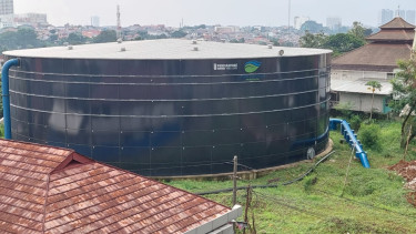 Bangunan water tank dengan kapasitas 10 juta liter milik PT. Tirta Asasta Depok