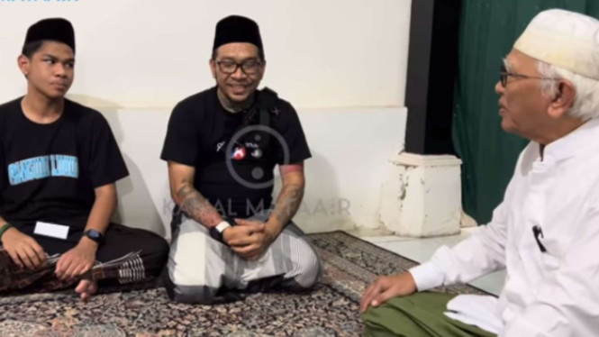 David Ozora sowan ke Gus Mus