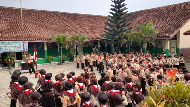 ilustrasi proses belajar mengajar