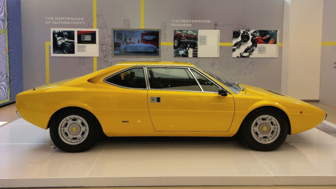 Ferrari Dino 308 GT4