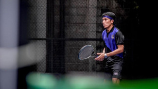 Peluk Anak, Momen Desta Tak Bisa Sembunyikan Kesedihan Kalah 2 Kali di Lagi-Lagi Tenis