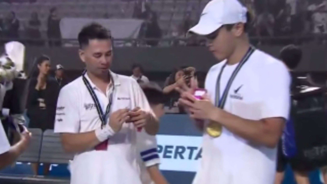 Raffi Ahmad-Dion Wiyoko Juara Lagi-lagi Tenis