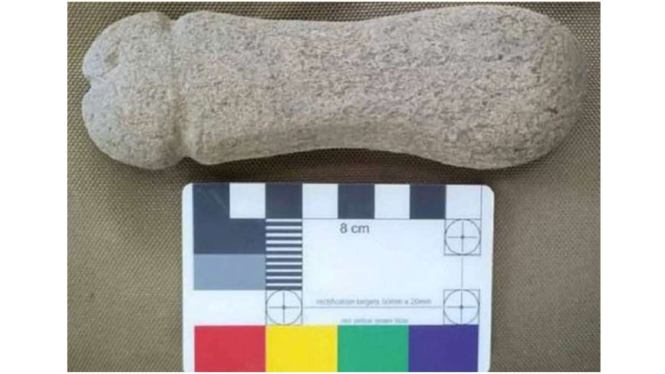 Batu Berbentuk Penis