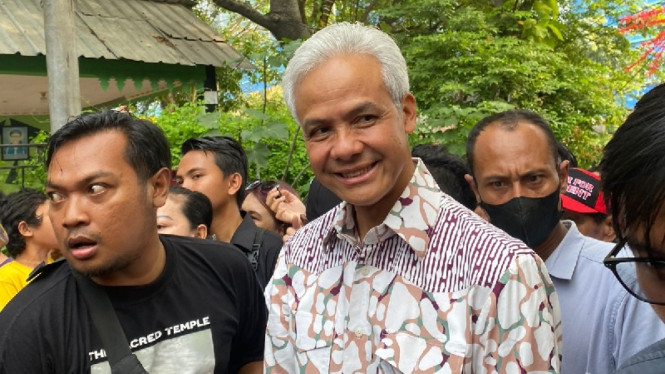Capres Ganjar Pranowo Blusukan di Pademangan Barat