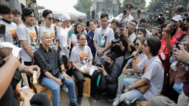 Sejumlah artis dan influencer berdialog secara langsung dengan Ganjar Pranowo
