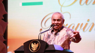 Gubernur Isran  di Perayaan Dharmasanti Waisak 2567 BE