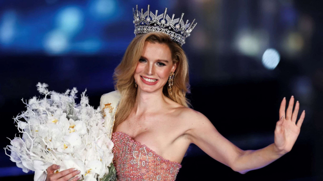 Solange Dekker Juara Miss International Queen 2023