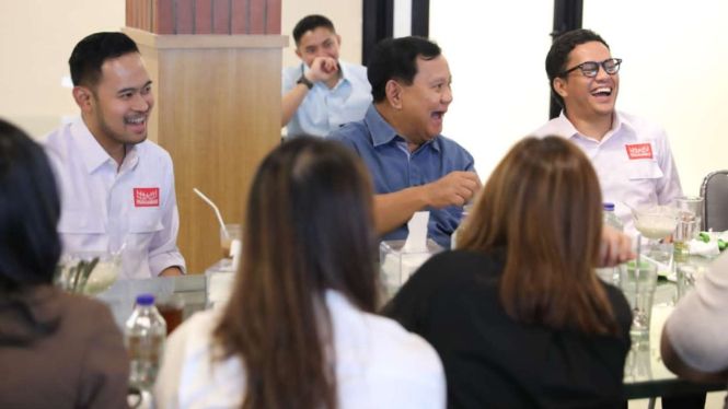 Prabowo Subianto Didampingi Juragan 99 dan Arief Muhammad