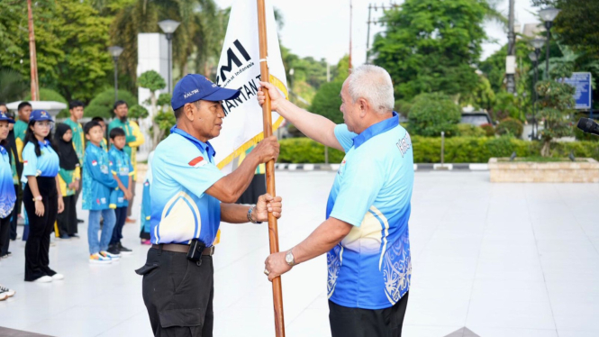 Gubernur Kaltim lepas Kontingen KORMI Kaltim ke Fornas Jabar