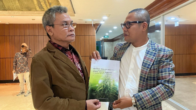 Yayasan Sativa Nusantara (YSN) menyerahkan Policy Brief regulasi ganja medis
