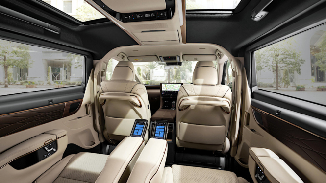 VIVA Otomotif: Toyota Alphard edisi 2023