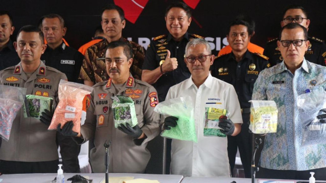 Bea Cukai dan Kepolisian RI ungkap peredaran gelap sabu dan ekstasi