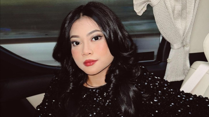 Selebgram Hanum Mega.