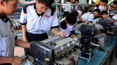Ilustrasi siswa Sekolah Menengah Kejuruan (SMK).