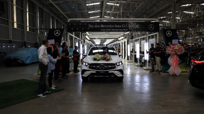 VIVA Otomotif- Perakitan lokal Mercedes-Benz GLC