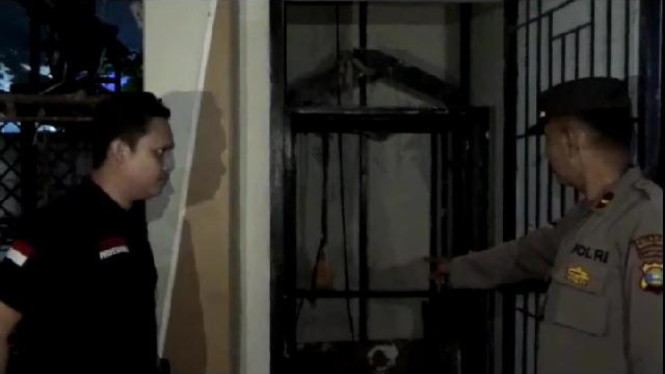 Polisi olah TKP di lokasi lift Sekolah Az-Zahra Bandar Lampung