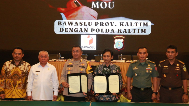 Penandatanganan kerjasama Penyelenggara Pemilu dengan jajaran Polda Kaltim