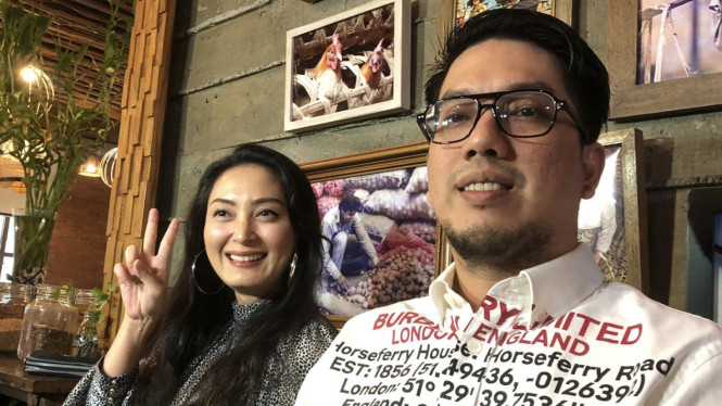Della Puspita dan Arman Wosi.