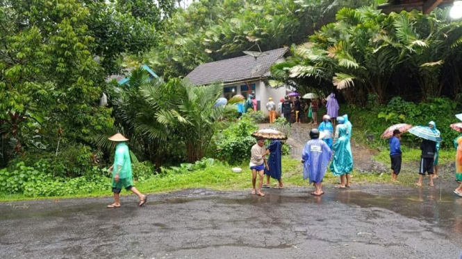 Rumah terdampak longsor di Lumajang akibat gempa Semeru