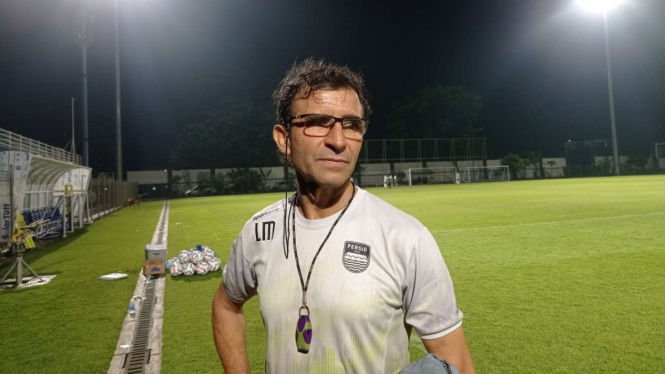 Pelatih Persib Bandung Luis Milla