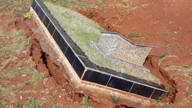 Makam pasien Covid-19 di TPU Aisha Rashida, Kec. Tamansari, Kota Tasikmalaya