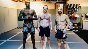 Mark Zuckerberg latihan bareng Israel Adesanya dan Alexander Volkanovski