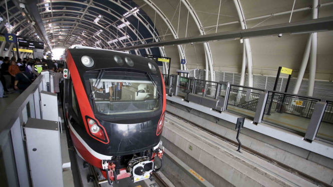 LRT Jabodebek, Ujicoba Terbatas