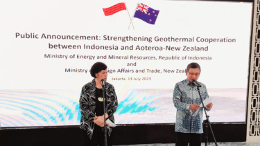 Menteri ESDM Arifin Tasrif dengan Menteri Luar Negeri dan Perdagangan Selandia Baru, Nanaia Mahuta.