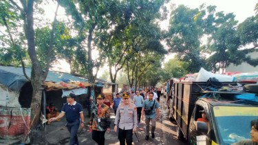 Kapolres Depok tinjau Tempat Pembuangan Akhir (TPA) Cipayung, Depok