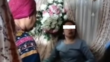 Viral, Pernikahan Adat Bugis Mappasikarawa Berujung Ricuh