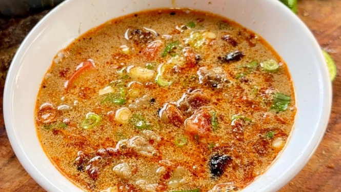 Soto tangkar sate kuah.