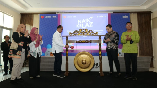 Pelatihan Naik KeLaz berkonsep training of trainers (ToT) para guru SMK di Bogor