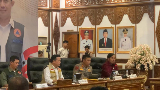 Ketua DPRD Provinsi Jambi Edi Purwanto hadiri rapat bersama BNPB 