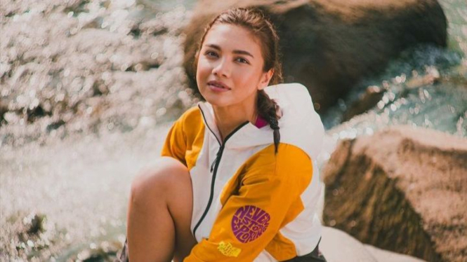 Selebgram Angela Gilsha