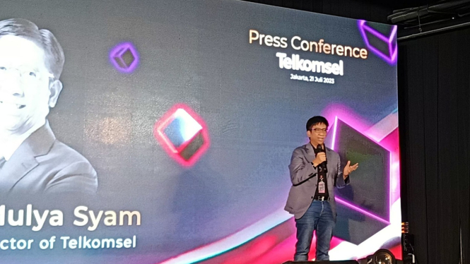 Direktur Utama Telkomsel Hendri Mulya Syam.