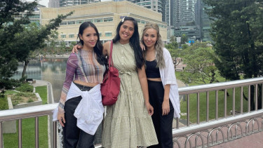 Marischka Prudence, Kadek Arini, dan Windy Iwandi.
