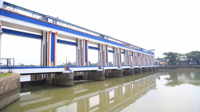 Pintu Air Sungai Cisadane, Tangerang 