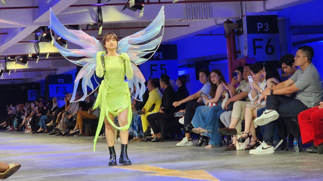 Fuji An melenggang di Jakarta Fashion and Food Festival (JF3) 2023.